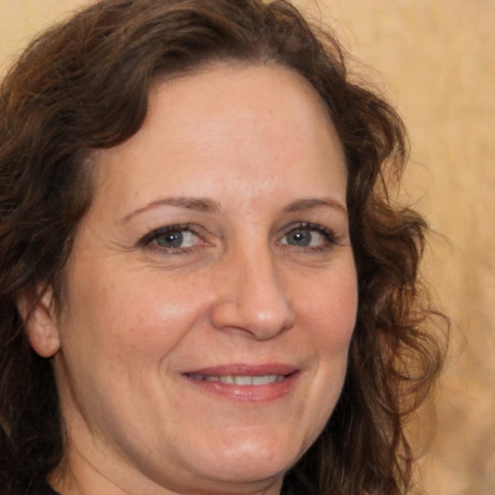 Birthe Schönaich, Finanzberaterin